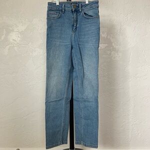 URBAN OUTFITTERS High waisted bdg jeans